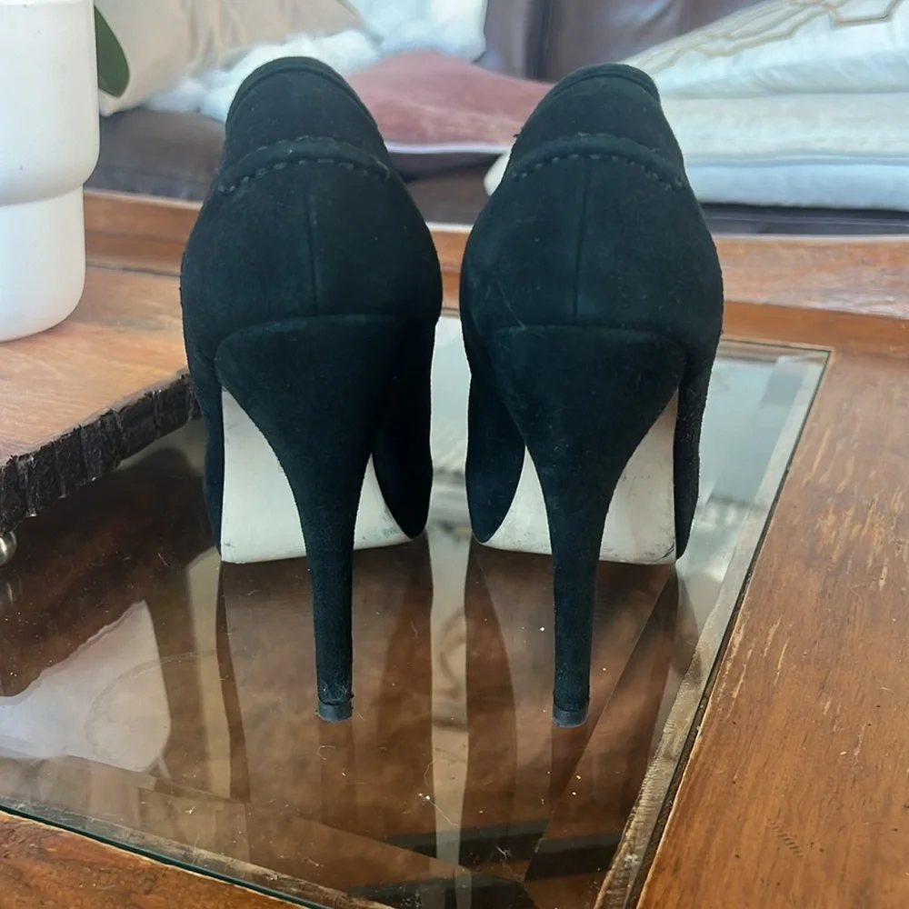 Dolce Vita Suede Heels - Picture 2 of 9